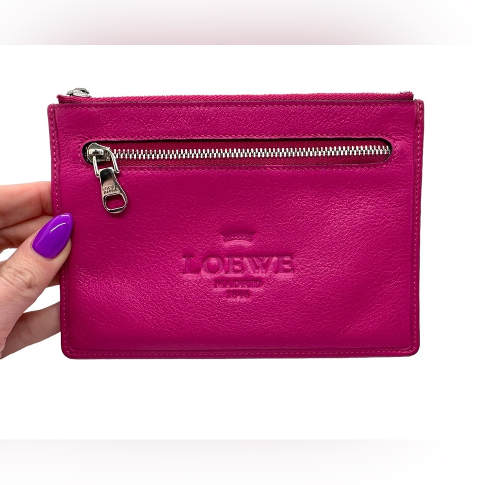 LOEWE LIKE NEW RASPBERRY PINK LEATHER POUCH 6.6 L  x 5 H